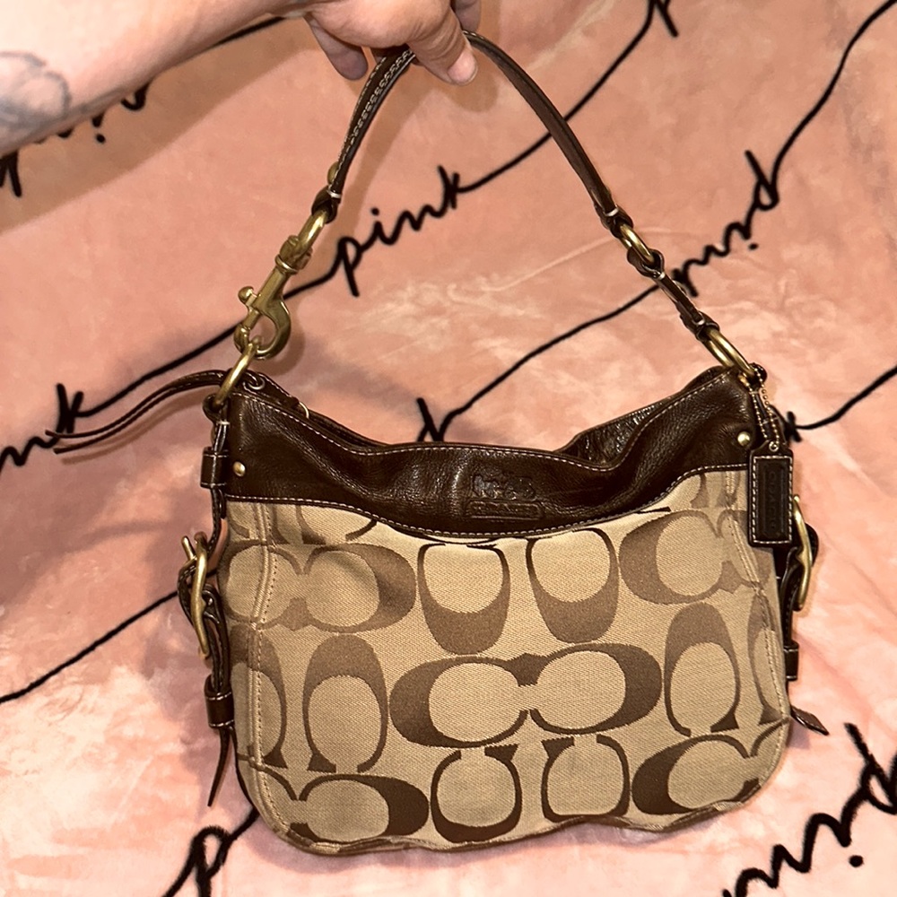 🔥 SOLD 🔥 COACH ZOE HOBO SHOULDER BAG